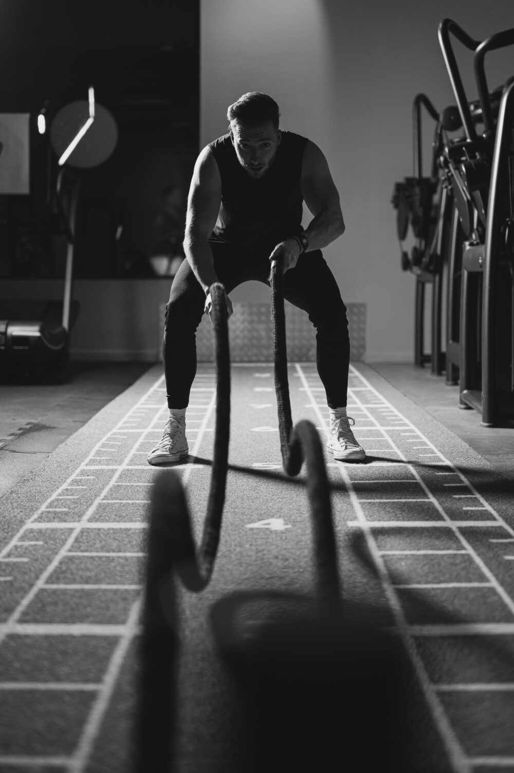 Man,Training,At,The,Gym